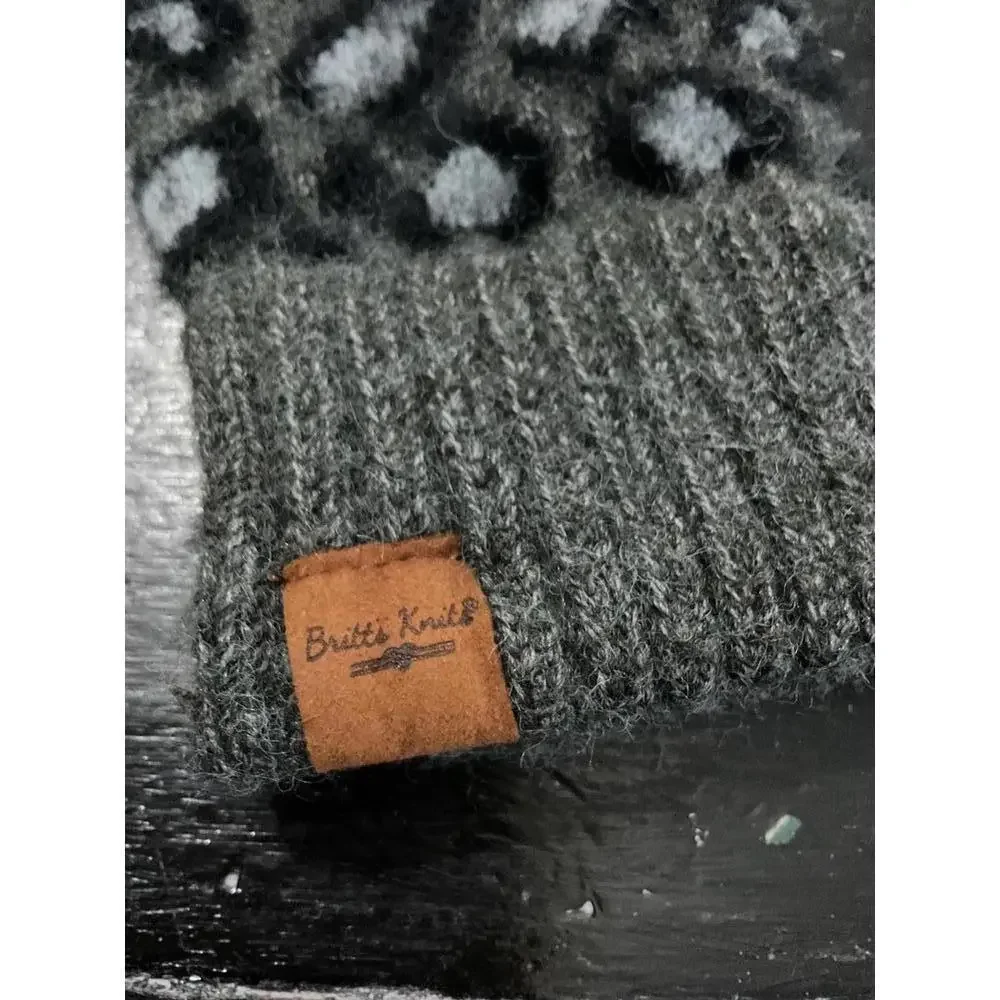 Britt's Knits Cozy Knit Leopard Print Gloves